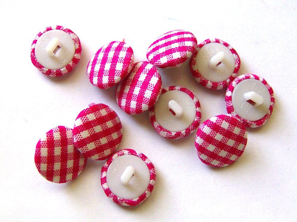 Ginghan Buttons: Pink Pack of 5