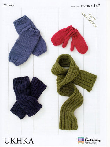 UKHKA142: Childs Mittens, Legwarmers & Scarf (4 - 12 yrs)